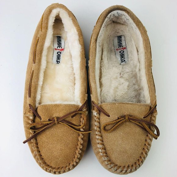 Minnetonka Shoes - Minnetonka Leather Shearling Moccasin Slippers 10